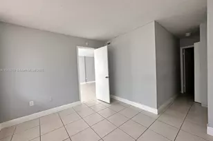 2175 NE 170th St, North Miami Beach, FL 33162 - Photo 19