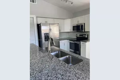7830 SW 161st Pl, Miami, FL 33193 - Photo 15