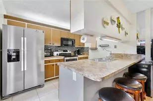 5924 NW 54th Ln, Tamarac, FL 33319 - Photo 5