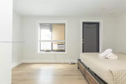 2360 SW 12th St, Miami, FL 33135 - Photo 47