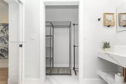 2360 SW 12th St, Miami, FL 33135 - Photo 27