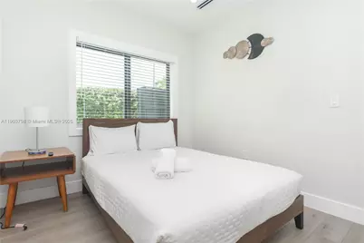 2360 SW 12th St, Miami, FL 33135 - Photo 35