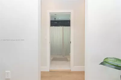 2360 SW 12th St, Miami, FL 33135 - Photo 29