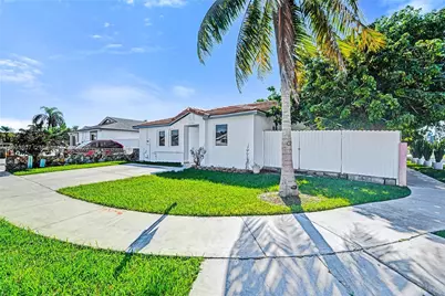 11482 SW 181st St, Miami, FL 33157 - Photo 3