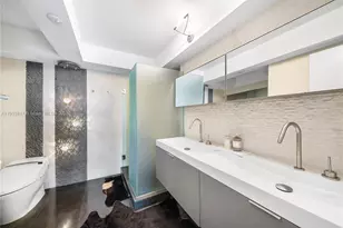 400 South Pointe Dr, Miami Beach, FL 33139 - Photo 23