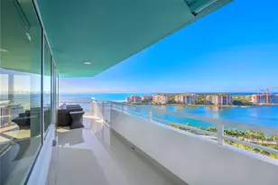 400 South Pointe Dr, Miami Beach, FL 33139 - Photo 3