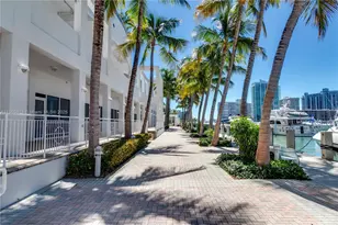 1800 Sunset Harbour Dr, Miami Beach, FL 33139 - Photo 33