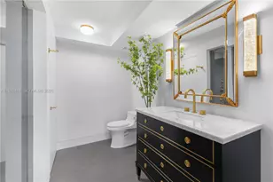 1800 Sunset Harbour Dr, Miami Beach, FL 33139 - Photo 27