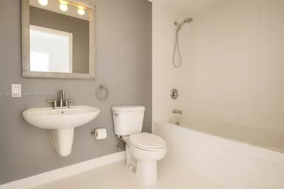 10 SW South River Dr #811, Miami, FL 33130 - Photo 19