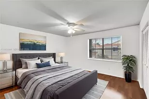 1046 Satinleaf St, Hollywood, FL 33019 - Photo 11