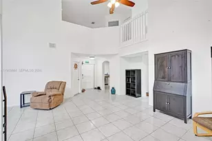 1046 Satinleaf St, Hollywood, FL 33019 - Photo 19