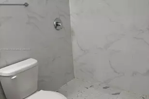 423 E 27th St, Hialeah, FL 33013 - Photo 11