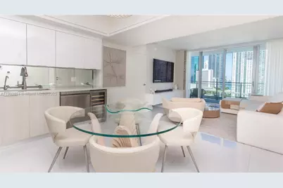 92 SW 3rd St #1711, Miami, FL 33130 - Photo 7