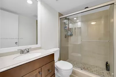3301 S Palm Aire Dr #106, Pompano Beach, FL 33069 - Photo 9