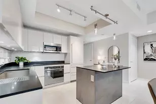 1010 Brickell Ave, Miami, FL 33131 - Photo 3