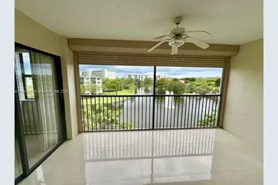2334 S Cypress Bend Dr #501, Pompano Beach, FL 33069 - Photo 13