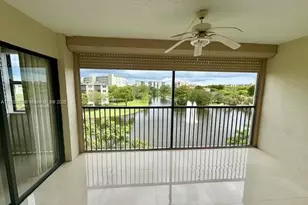 2334 S Cypress Bend Dr, Pompano Beach, FL 33069 - Photo 13