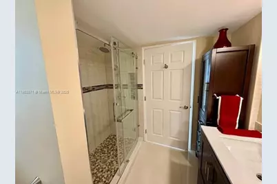 2334 S Cypress Bend Dr #501, Pompano Beach, FL 33069 - Photo 9