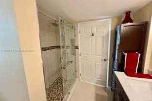 2334 S Cypress Bend Dr, Pompano Beach, FL 33069 - Photo 9