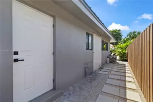 2108 NE 63rd St, Fort Lauderdale, FL 33308 - Photo 73
