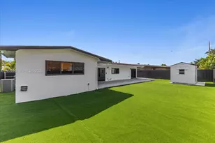 19511 NE 18th Pl, Miami, FL 33179 - Photo 29