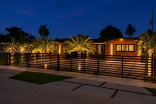 19511 NE 18th Pl, Miami, FL 33179 - Photo 1