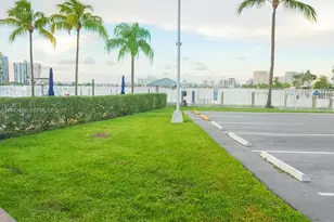2821 N Miami Beach Blvd, North Miami Beach, FL 33160 - Photo 13