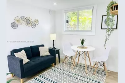 2612 SW 12th St #Side Studio, Miami, FL 33135 - Photo 3