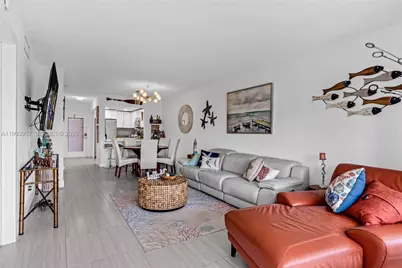 455 Paradise Isle Blvd #106, Hallandale Beach, FL 33009 - Photo 5