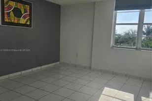 6450 Collins Ave, Miami Beach, FL 33141 - Photo 7