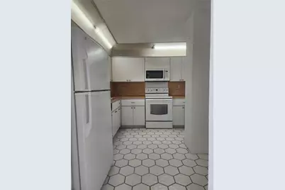 6450 Collins Ave #308, Miami Beach, FL 33141 - Photo 5