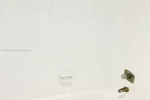 231 174th St, Sunny Isles Beach, FL 33160 - Photo 9