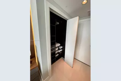 200 Biscayne Boulevard Way #4310, Miami, FL 33131 - Photo 13