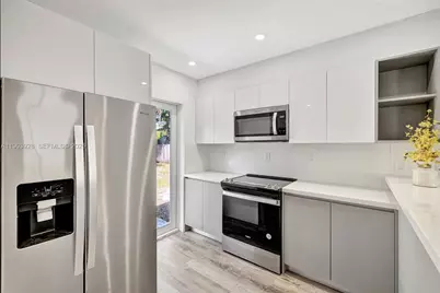 843 SW 20th St, Fort Lauderdale, FL 33315 - Photo 11