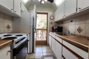 16901 NE 13th Ave, Miami, FL 33162 - Photo 5