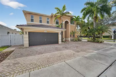 16074 SW 62nd St, Miami, FL 33193 - Photo 3