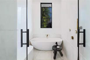 2053 N Bay Rd, Miami Beach, FL 33140 - Photo 49