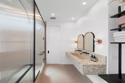 2053 N Bay Rd, Miami Beach, FL 33140 - Photo 53