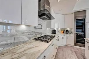 17749 Collins, Sunny Isles Beach, FL 33160 - Photo 27