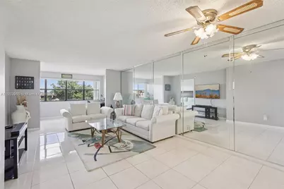 2793 NW 104th Ave #401, Sunrise, FL 33322 - Photo 1
