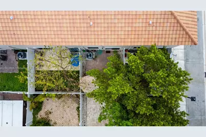 9214 W 33rd Ln, Hialeah, FL 33018 - Photo 47