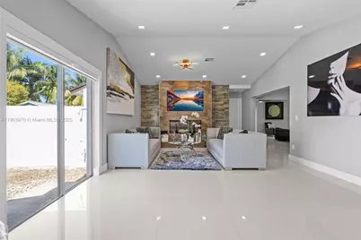 15281 SW 153rd St, Miami, FL 33187 - Photo 7