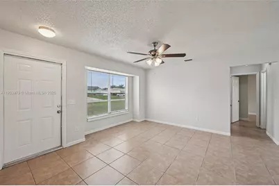 846 SE Cavern Ave, Port Saint Lucie, FL 34983 - Photo 7