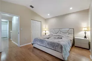 1275 Yellowheart Way, Hollywood, FL 33019 - Photo 25