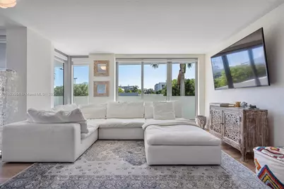 1133 102nd St #301, Bay Harbor Islands, FL 33154 - Photo 3