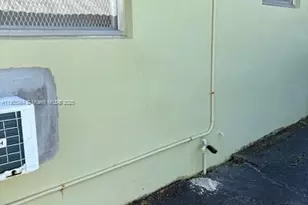 13 NE 2nd Ave, Dania Beach, FL 33004 - Photo 17