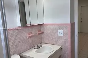 13 NE 2nd Ave, Dania Beach, FL 33004 - Photo 9