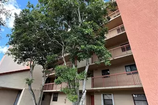 10253 NW 9th St Cir, Miami, FL 33172 - Photo 7