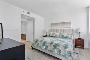 121 NE 34th St, Miami, FL 33137 - Photo 15
