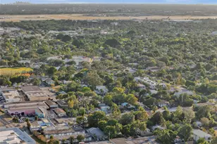 218 SW 14th Ct, Fort Lauderdale, FL 33315 - Photo 9